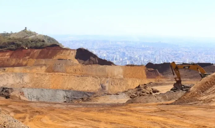 Área da Mina Granja Corumi, na Serra do Curral, será recuperada