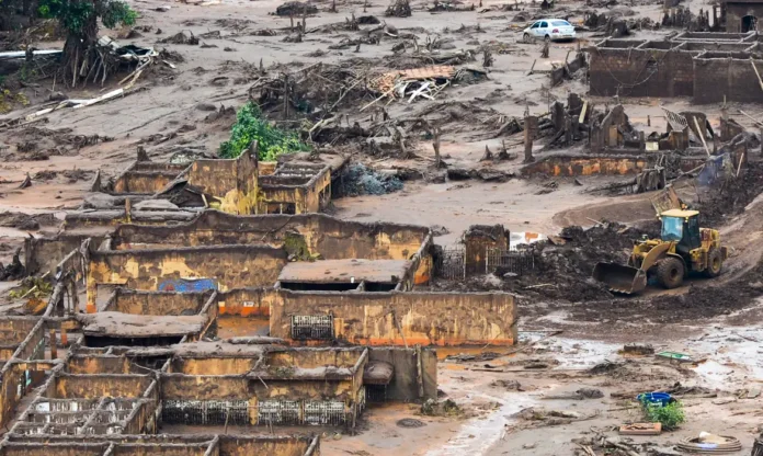 O governador do Espírito Santo, Renato Casagrande (PSB), afirmou que o governo federal deve fechar, ainda neste ano, o acordo referente à reparação dos danos causados pelo rompimento da barragem de Fundão, em Mariana