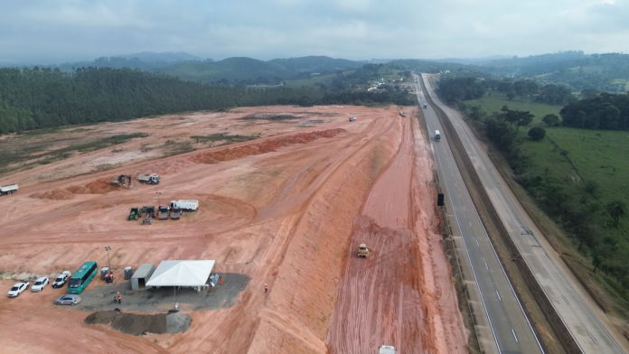 Obras na BR-381: concessionária cria ponto de parada